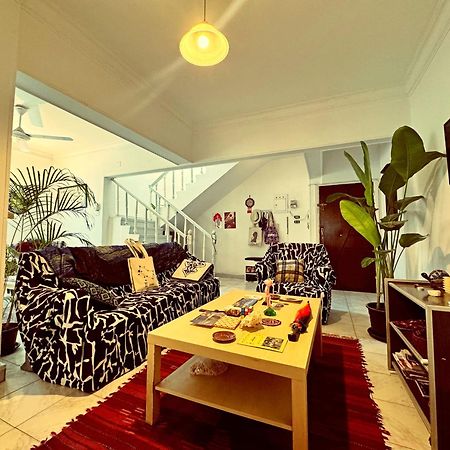 Large Room With Its Own Balcony Cairo Exterior photo