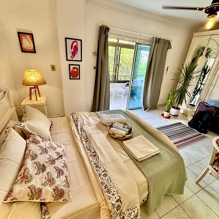 Large Room With Its Own Balcony Cairo Exterior photo